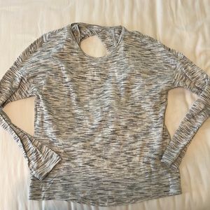 Lulu long sleeve w back cut out